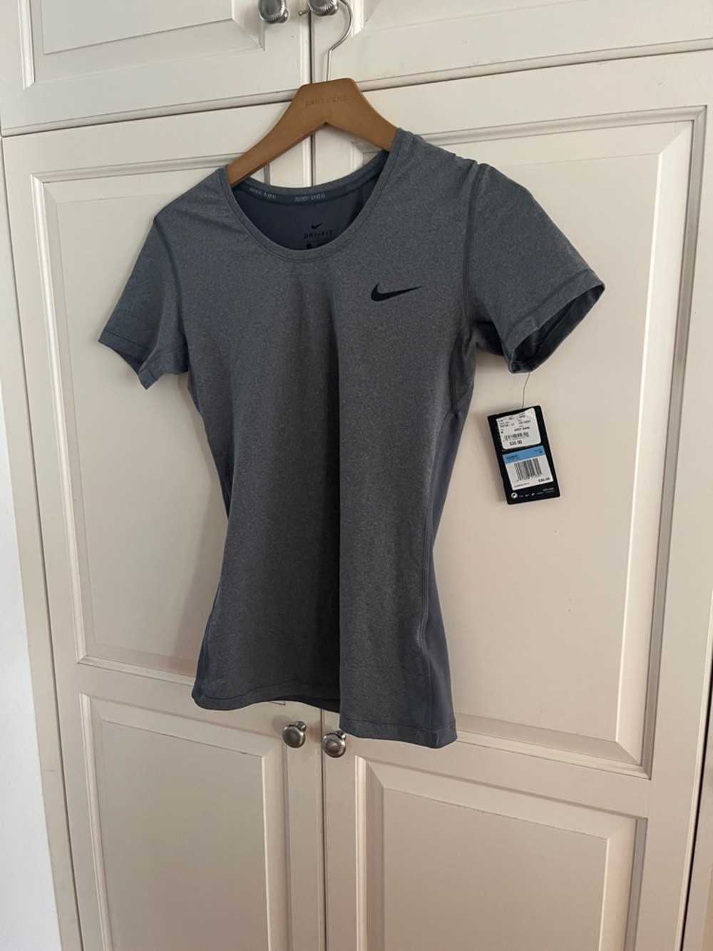 Nike Women's Gray Short-Sleeve Athletic Tee Nike pro cool